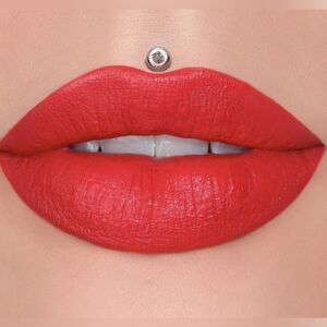 NIB❤️‍🔥"Cherry Soda" 😍2025 Jeffree Star Velvet Trap Lipstick💄SOLD OUT! LAST 1